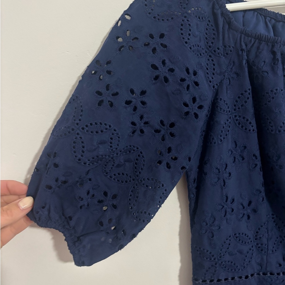 NWOT Women’s Vineyard Vines eyelet Dress Navy Blue Size 4 - Picture 3 of 5